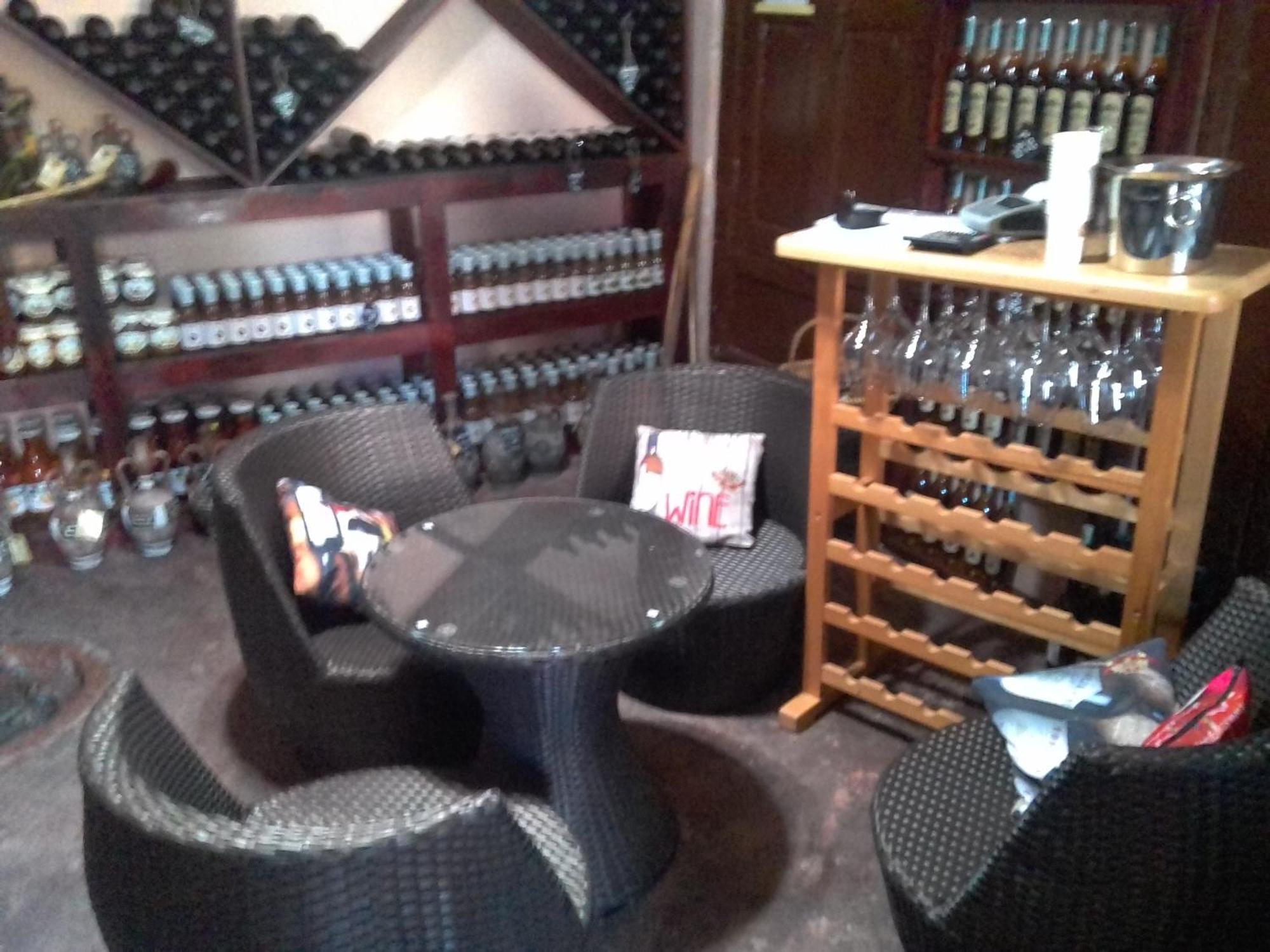 Guest House Wine Signagi Exterior foto